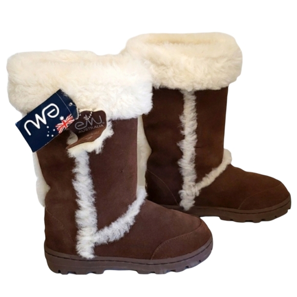 Emu Shoes - NWT EMU BOOTS AUSTRAILAI MERINO WOOL LINED SUEDE UPPERSCOLOR BROWN SIZE 8